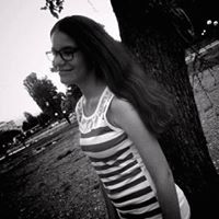 Еци Николоска