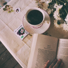 عائشة اليعربي