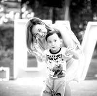 ลลิตา ทองสดเจริญดี