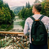 Максим Гусак