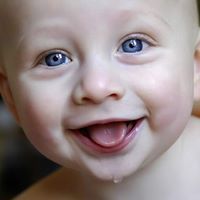 ရင္ လူးေဆးေလးက်ေနာ္