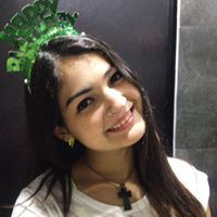 María R