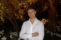 Oleg Kh