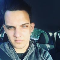 מיקאל אהרון