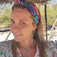 Thais C dos Santos