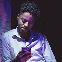 مصطفي التوم