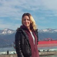 Карина Костоломова