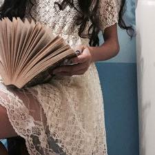 Curlyhairedbookworm
