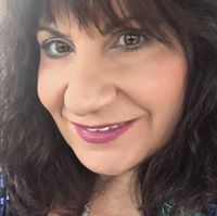 Debbie Polelli