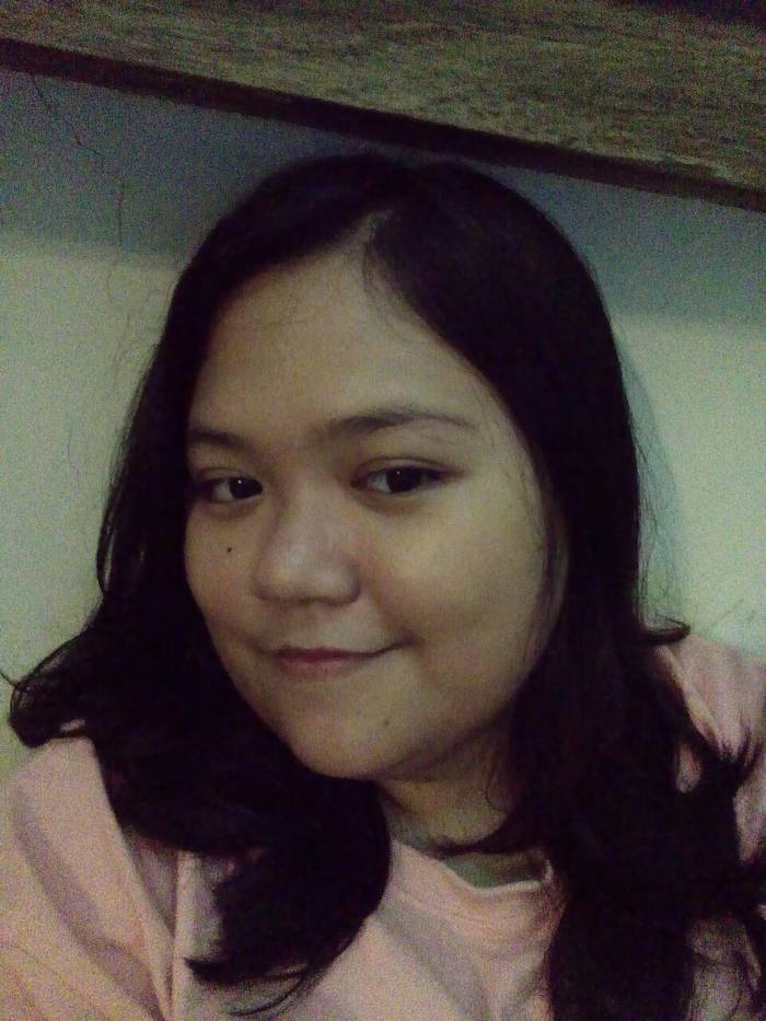 Goodreads profile picture for @syafira