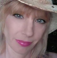 Stephanie Thorne-Rinald