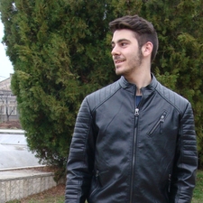 Александър Петров