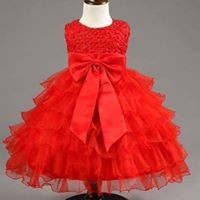 ملابس اطفال وصبايا