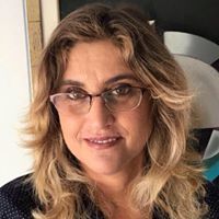 Yael Galil