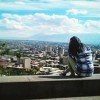 Эстер Аванесян