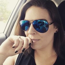 Brittany (Bookish Beauty)