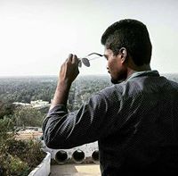 யுவன் தமிழன்