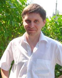 Денис Старков