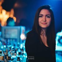 Моника Мутовска