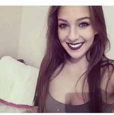 Сара Сурдучки