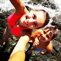 Елизабет Николова