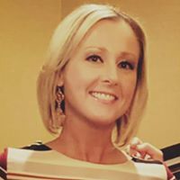 Christopher I Thompson