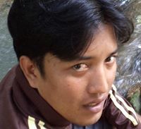 เอกลักษณ์ แก้วเกลี้ยง