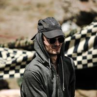 Лео Назаретян