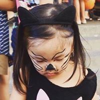 Phoebeluscious Square