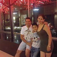Yony Leon