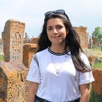 Ալբինա Մուրադյան