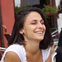 Надежда Николова