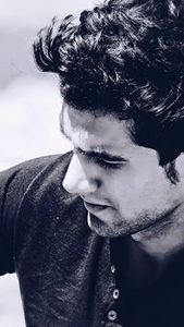 Naveed Pàrs