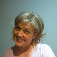 Αννετα Μακαβου