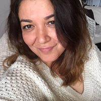 Neslihan Ozfaris