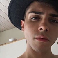 Алекс Николов