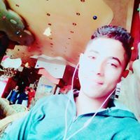 مصطفى الامام