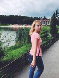 Яна Титаренко