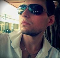 Александр Емельянов