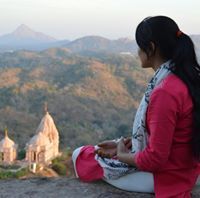 Shalini Singh