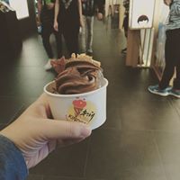 ユスニザ ユヌス