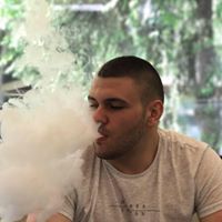 Момчил Костадинов