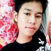 พี่'ท๊อป 'หล่อน้อย