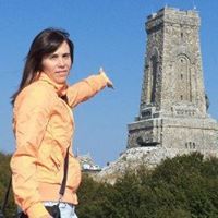 Надя Юрукова