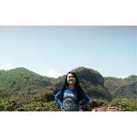 Leony Violletha
