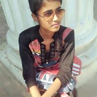 ঝুমুর চক্রবর্তী