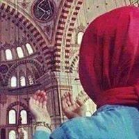 Khlood Atif