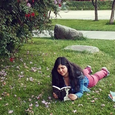 Amanda Stephany (mandsandherbooks)