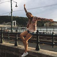 Яна Костіна