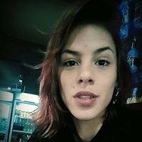 Симона Попова